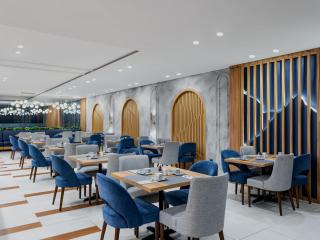 Aston Pekalongan Syariah Hotel & Conference Center - 4