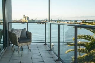 Boardwalk on Honeysuckle - 4