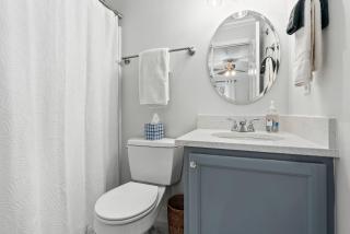 Copper on Ross - Modern and Remodeled - 2