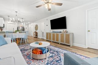 Copper on Ross - Modern and Remodeled - Auburn - 8