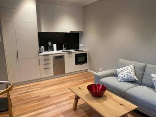 Tinakori Village Oasis - 1