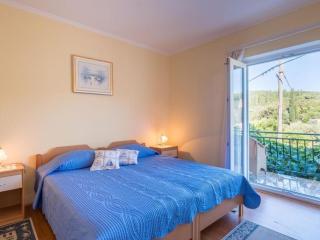 Apartments Saulan - One Bedroom Apartment with Balcony and Garden View Molunat - Molunat - 5
