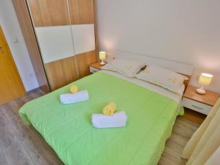 Apartments Lenka - Two Bedroom Apartment with Garden Terrace A4 - Sutivan - 3