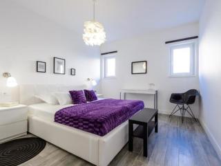 Apartments Villa Capitano - Two Bedroom Apartment with Balcony and Sea View CRNI - Mlini - 1