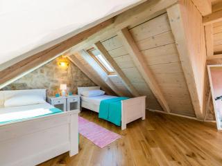 Villa Kanada - Two-Bedroom House with Terrace and Sea View - Brsečine - 2