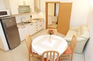 Apartments Villa Grlica - One Bedroom Apartment With Balcony and Garden View A2 - Sutivan - 9