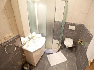 Apartments Villa Grlica - One Bedroom Apartment With Balcony and Garden View A2 - Sutivan - 5