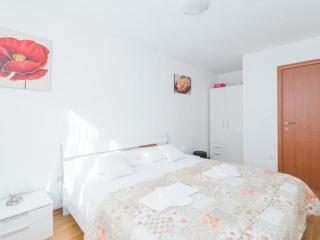 Apartment Budimir - Two Bedroom Apartment with Balcony - 2