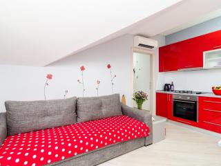 Apartments Donita - Comfort Two Bedroom Apartment with Balcony and Sea View - 8