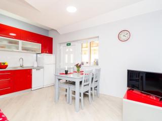 Apartments Donita - Comfort Two Bedroom Apartment with Balcony and Sea View - Slano - 5