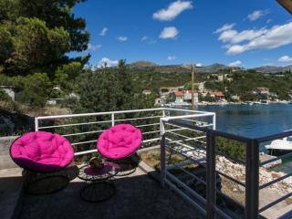 Holiday Home Magazin- One Bedroom Apartment with Terrace and Sea View - Slano - 0
