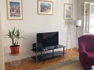 Apartment Ema - One Bedroom Apartment with Balcony - 9
