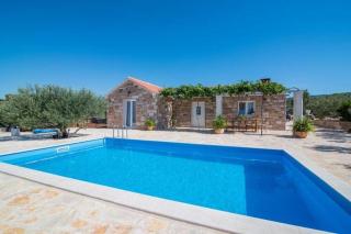 Holiday Home My Summer House - Two-Bedroom Holiday Home with Private Pool and Terrace - ST - Supetar - 0