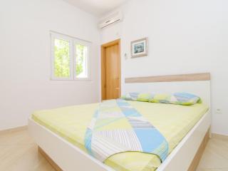 Apartments & Rooms Bari i - Standard Studio Apartment with Balcony and Garden View G1-6 - 1
