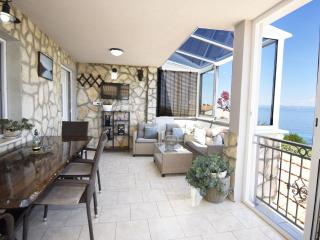 Stone House Blaca - Two Bedroom Stone House with Terrace and Sea View - 0