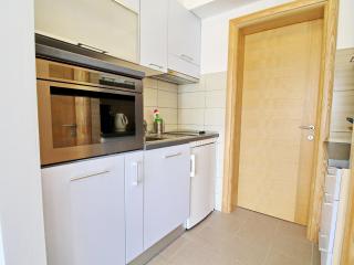 Apartments Gusti - One Bedroom Apartment with Terrace and Sea View - Drače - 6