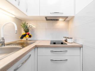 Fancy Apartments Dream - Standard One Bedroom Apartment with Balcony and Sea View 2 - Brna - 7