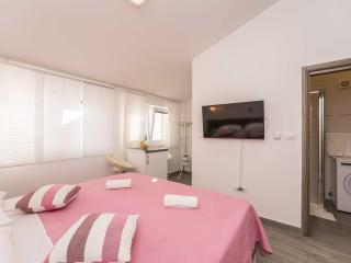 Apartments Maza - Studio Apartment Roberta - Zadar - 1