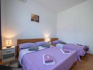 Apartments & Rooms Renduli - Two bedroom Suite with shared Terrace - Rakovica - 8