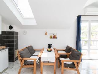 Apartments Mare- One Bedroom Apartment with Garden View A3 ST - 1