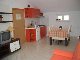 Apartment in Bol with balcony - 4