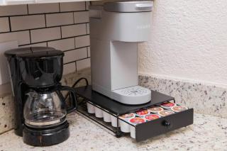 Walk to ATT-Free Parking-Min to attractions-Modern - 4