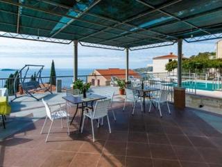 Apartments Klis -Two-Bedroom Apartment with Terrace - 4