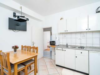 Apartments Nikolina LU - Two-Bedroom Apartment with Balcony - Lumbarda - 9