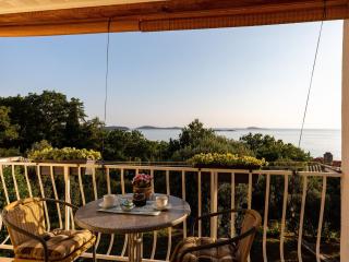 Apartments Belenum - Double Room with Balcony and Sea View no 2 - 6