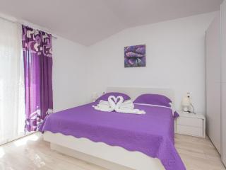 Villa Tomic - Four-Bedroom Villa with Private Pool - Trnbusi - 6