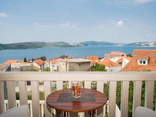 Villa Stil - Studio Apartment with Balcony and Sea View 103 - Trogir - 1