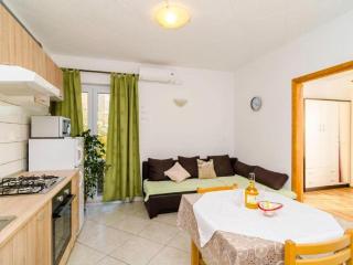 Guest House Fontana - One Bedroom Apartment with Balcony and Sea View - Mlini - 8