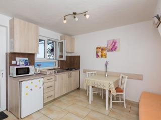 Apartments Lovro - Duplex One Bedroom Apartment with Terrace and Partial Sea View 1 - 2