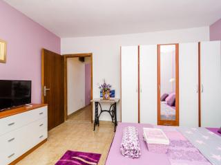 Apartment Bay Of Dreams - Two-Bedroom Apartment with Terrace and Sea View - 3