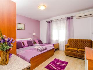 Apartment Bay Of Dreams - Two-Bedroom Apartment with Terrace and Sea View - Janjina - 1