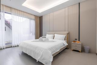 市区独栋豪华别墅内含泳池ktv - 7