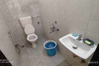 Pvt Room attach Washroom Male ITPro near Magarptta - Phūrsungi - 5