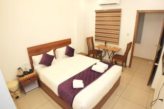 Pooram Tourist Home - 9