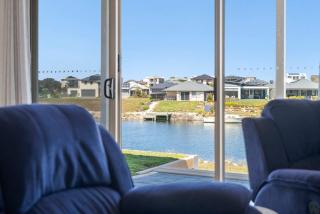 Serenity 24 Tyro Pde Hindmarsh Island - No Linen Included - Hindmarsh Island - 3