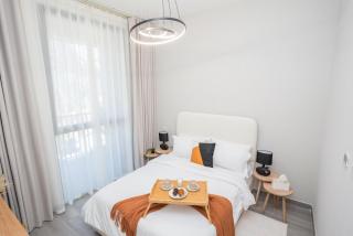 Modern 1BR Apt with Calm Views in Mesk 1 by Vibel - Dubai - 7