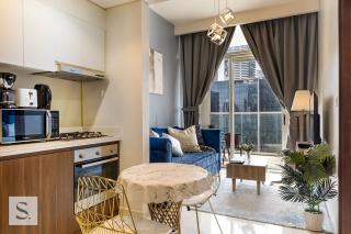 AWS Holiday Homes - Lux Gateaway near Dubai Mall - Dubai - 1