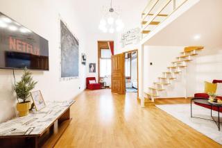 Secluded Spacious Oasis-Best Location in Downtown - Budapest - 6