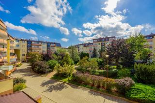 Spacious Apartment with Parking by Noclegi Renters - Varsavia - 6
