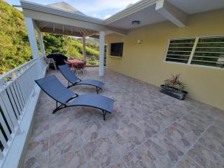 Picturesque 4 Bedroom 3 Bath Condo with Pool - Philipsburg - 4