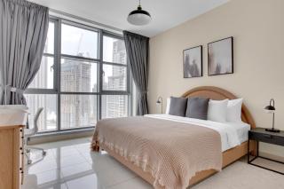 Blueground DT Standpoint balcony elev pool DXB-1104 - 2