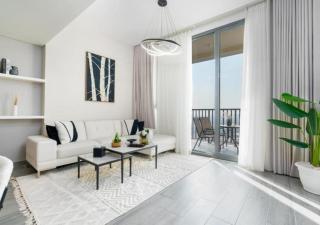 Elegant 2BR High City Views & Midtown Living by Vibel - Dubai - 0