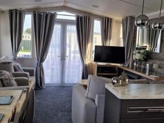Littlesea Retreat - Wyke Regis - 5