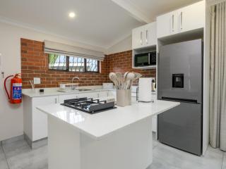 Silverstreams Lodge, Villas & Cottages, Oribi Gorge - Glendale - 4