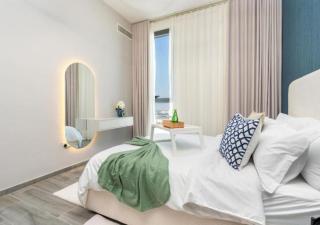 Spacious 2BR with Scenic Balcony Outlook at Mesk 1 by Vibel - Dubai - 4