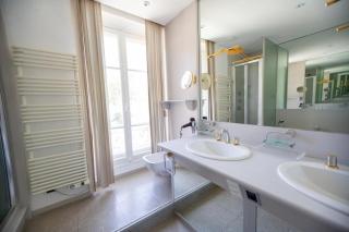 LES FRENES EN PROVENCE-CHÂTEAU ZEN - Avignon - 4
